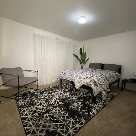Cozy 3 Apartment